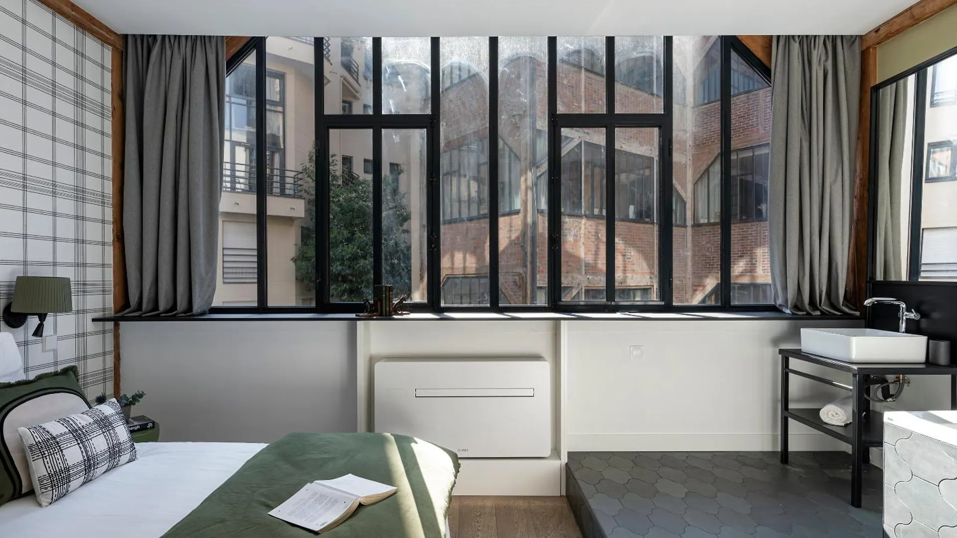 Sloth Loft Montmartre 2025 Refresh Apartment Paris
